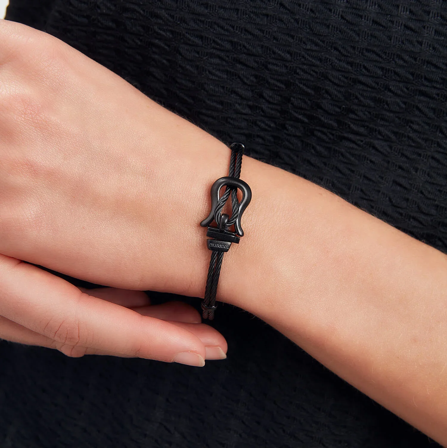Cable Signature Bonifacio Bangle - Image 18